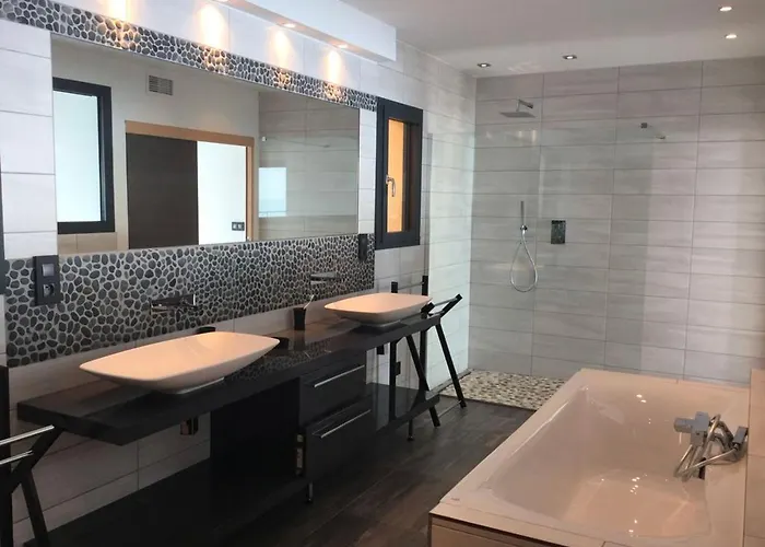 Villa La Colline By Pinarello Services *