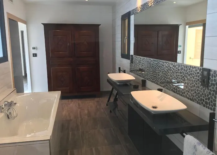 La Colline By Pinarello Services וילה Fautea